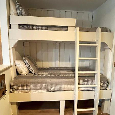 Standard Condos With Free Parking Mammoth Lakes Room photo