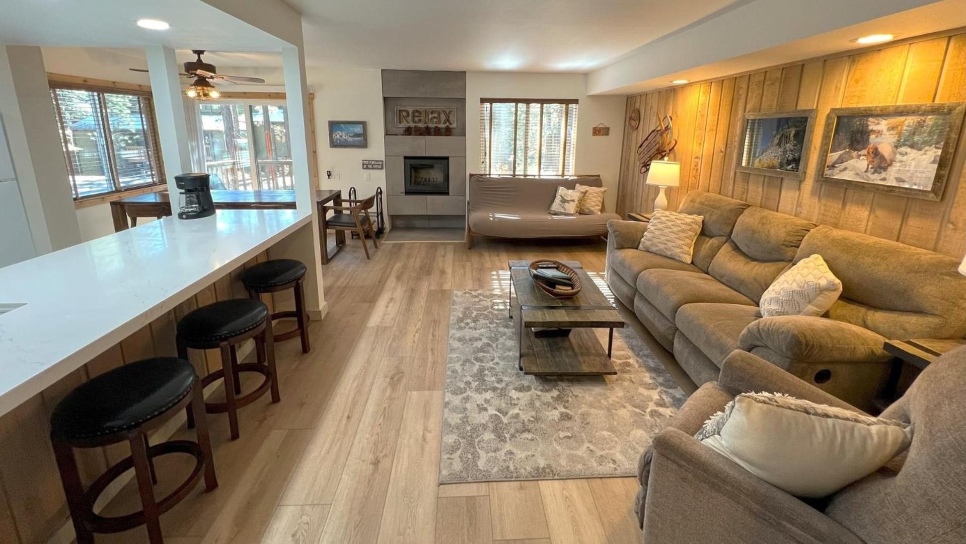 Standard Condos With Free Parking Mammoth Lakes Room photo