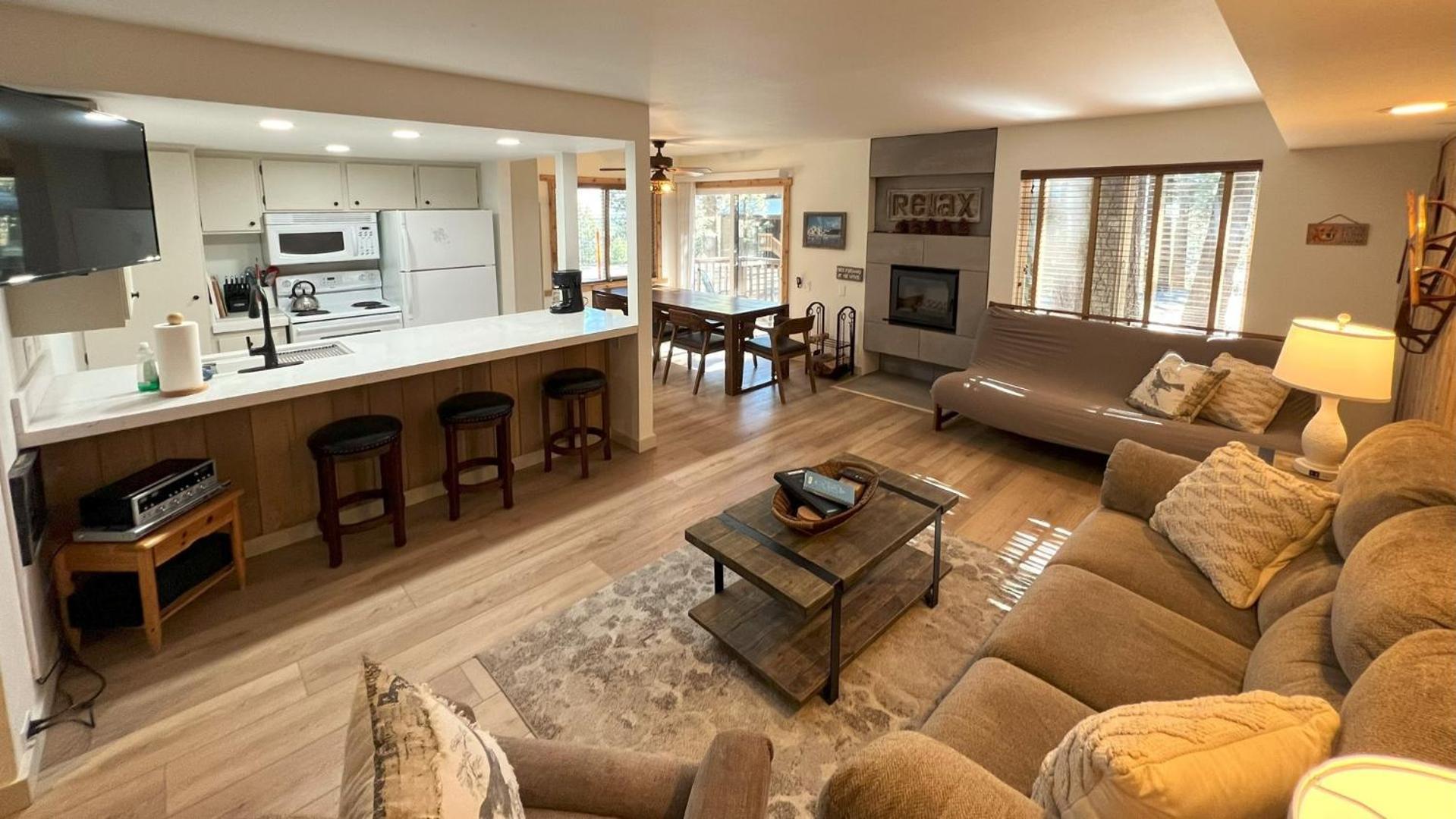 Standard Condos With Free Parking Mammoth Lakes Room photo